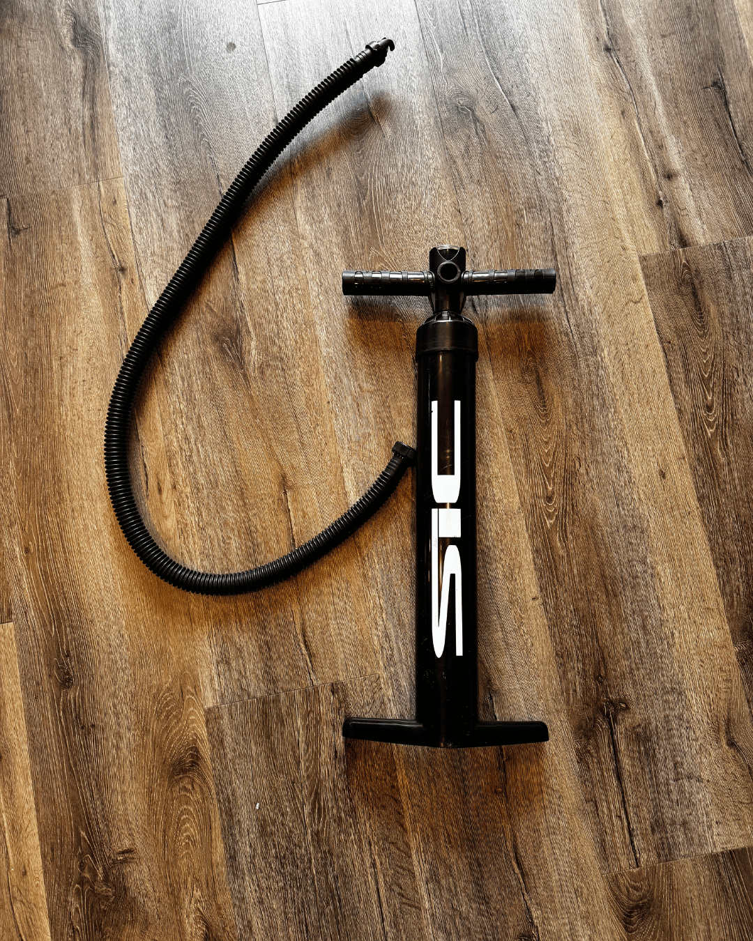 RAPTOR AIR 5&#39;11&quot; Inflatable Wing Foil Board - Travel Ready