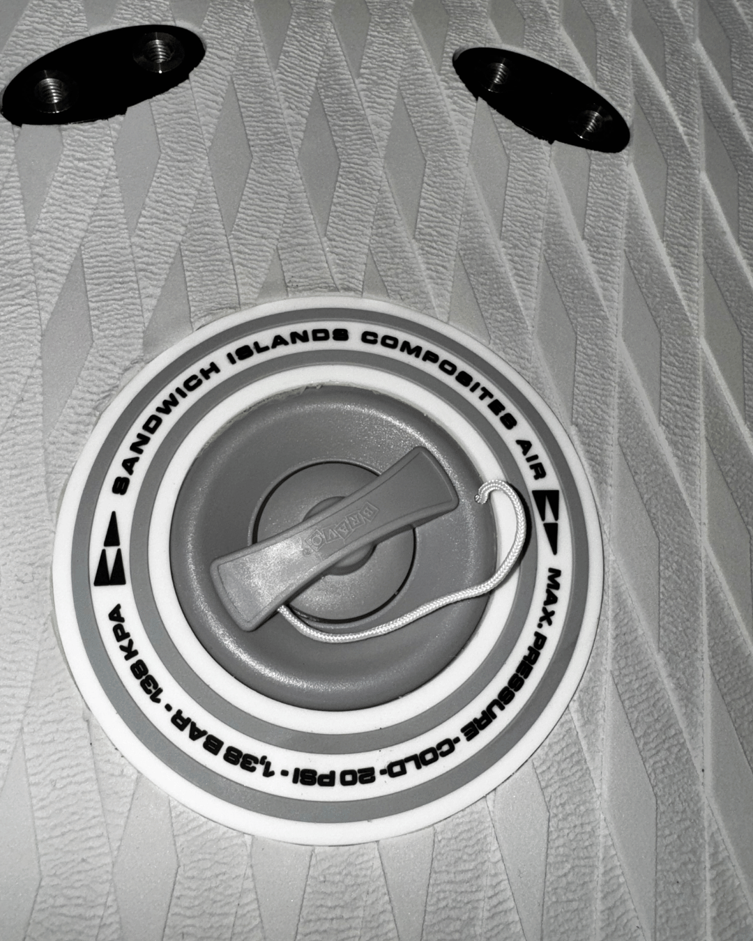 RAPTOR AIR 5&#39;11&quot; Inflatable Wing Foil Board - Travel Ready