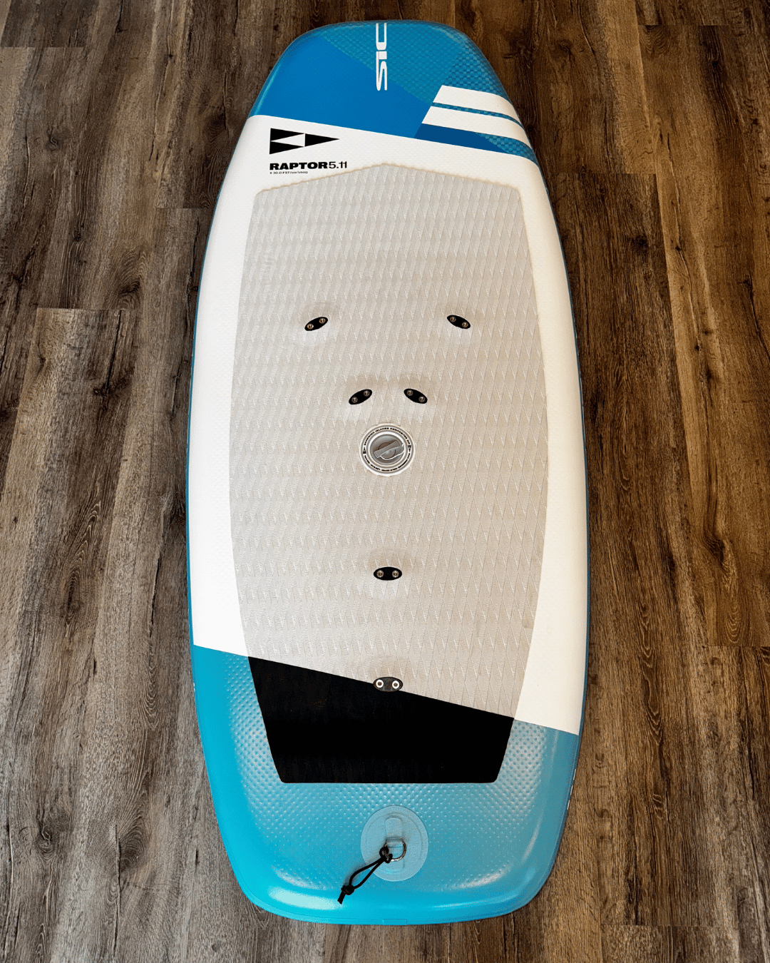 RAPTOR AIR 5&#39;11&quot; Inflatable Wing Foil Board - Travel Ready