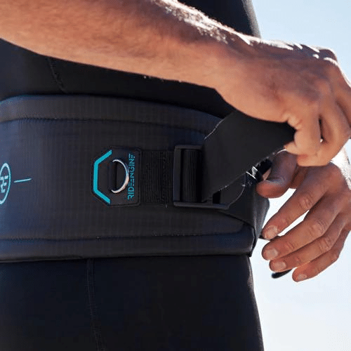 Vinaka-Wing-Surf-Harness-Buckle